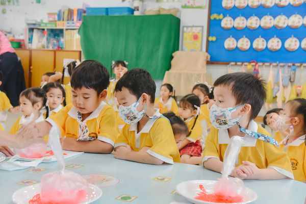 โรงเรียนปรีชานุศาสน์